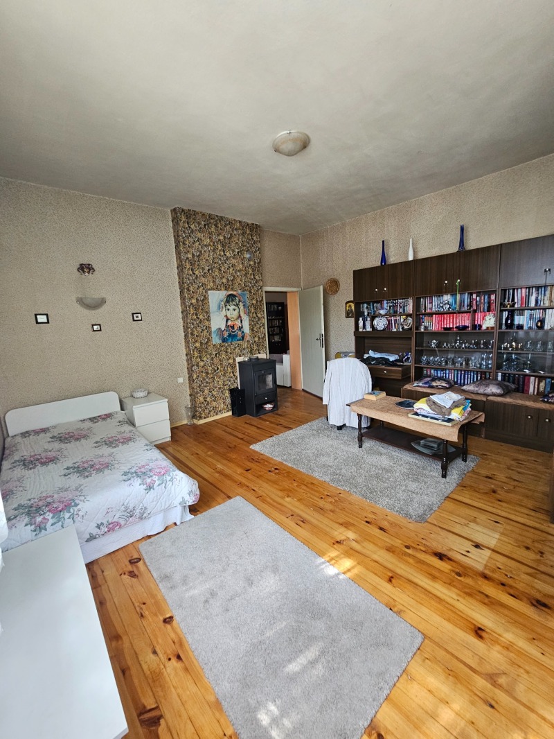 Продава ЕТАЖ ОТ КЪЩА в град Кюстендил, Център - 144 кв.м / 150 000 € » 293 374.50 лв., АВАНГАРД
