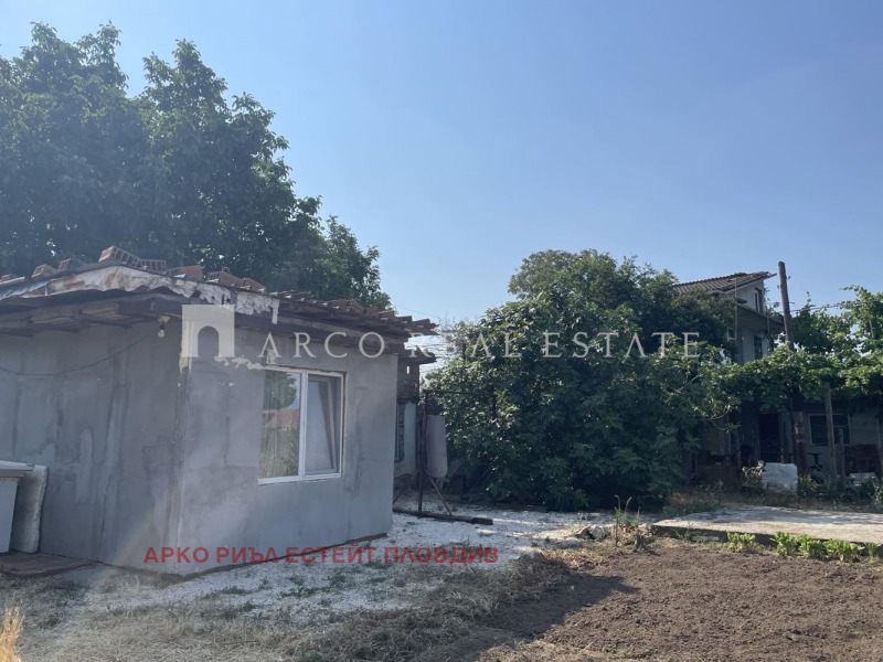 Продава КЪЩА в област Пазарджик, с. Добровница - 70 кв.м / 60 000 € » 117 349.80 лв., АРКО РИЪЛ ЕСТЕЙТ ПЛОВДИВ