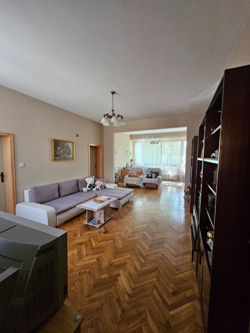 Продава  Етаж от къща град Кюстендил , Център , 144 кв.м | 44412669 - изображение [15]