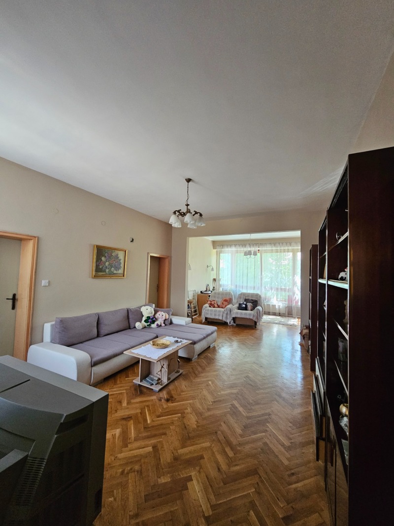Продава  Етаж от къща град Кюстендил , Център , 144 кв.м | 44412669 - изображение [14]