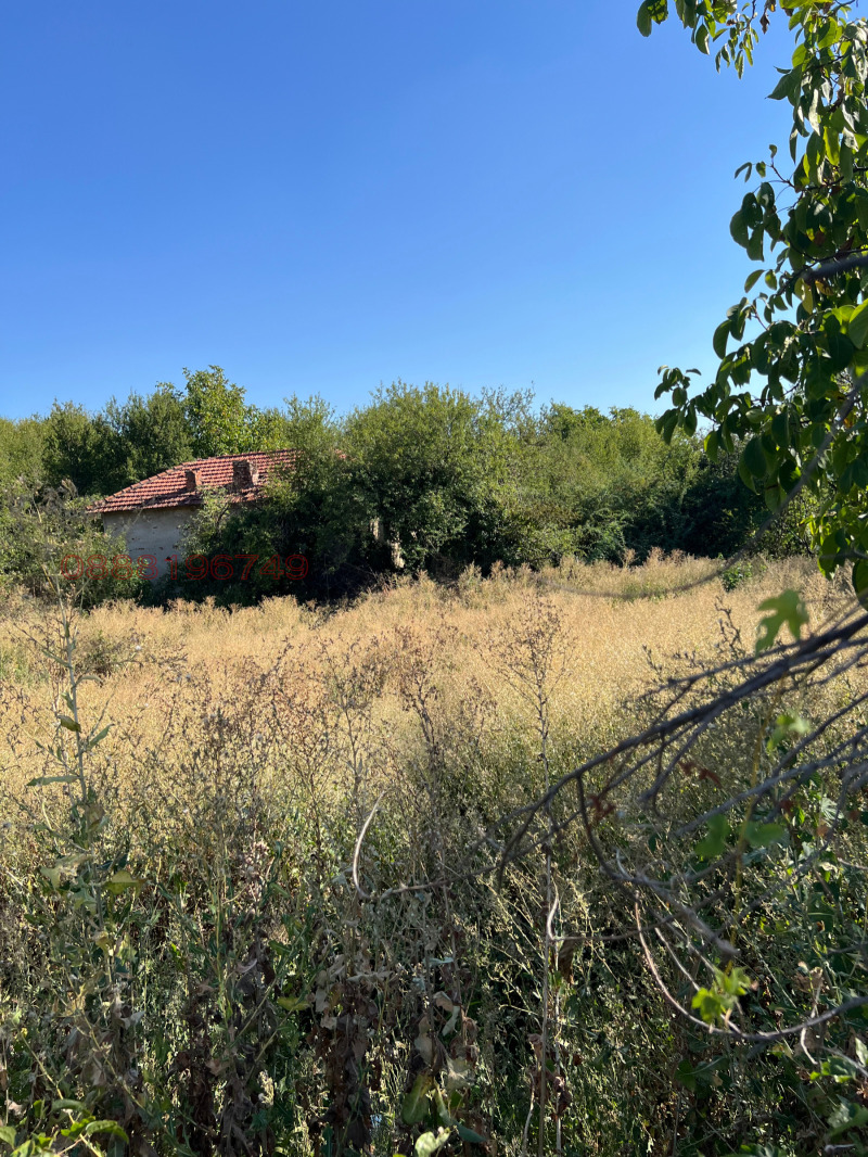 Продава ПАРЦЕЛ, с. Брестово, област Ловеч