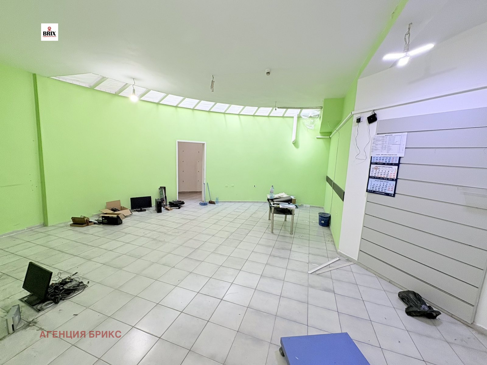 Продава МАГАЗИН, гр. Русе, Център, снимка 2 - Магазини - 50083387