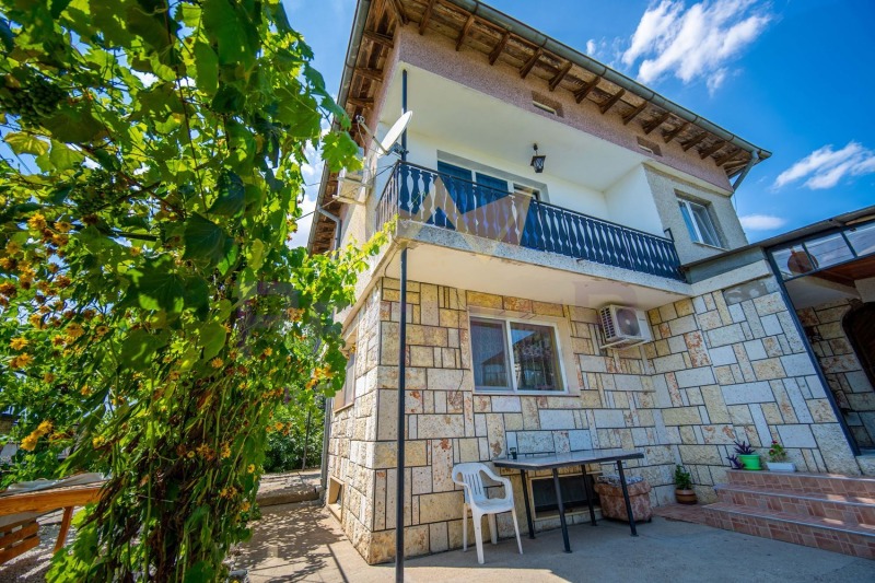 Продава КЪЩА в област Добрич, гр. Балчик - 160 кв.м / 139 000 € » 271 860.37 лв., ИМОТИ ПРЕМИЕР
