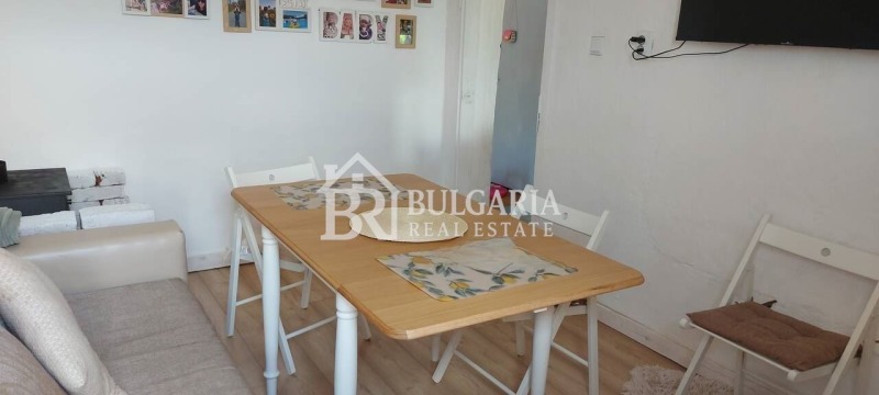 Продава КЪЩА, гр. Карнобат, област Бургас, снимка 9 - Къщи - 53089070