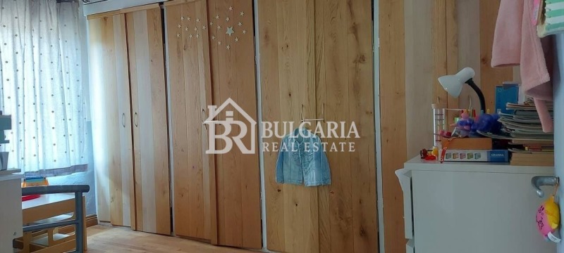 Продава КЪЩА, гр. Карнобат, област Бургас, снимка 10 - Къщи - 53089070