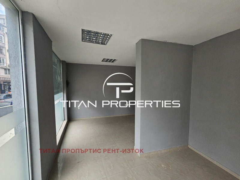 In vendita  Negozio Burgas , Meden rudnik - zona V , 22 mq | 59961679 - Immagine [2]