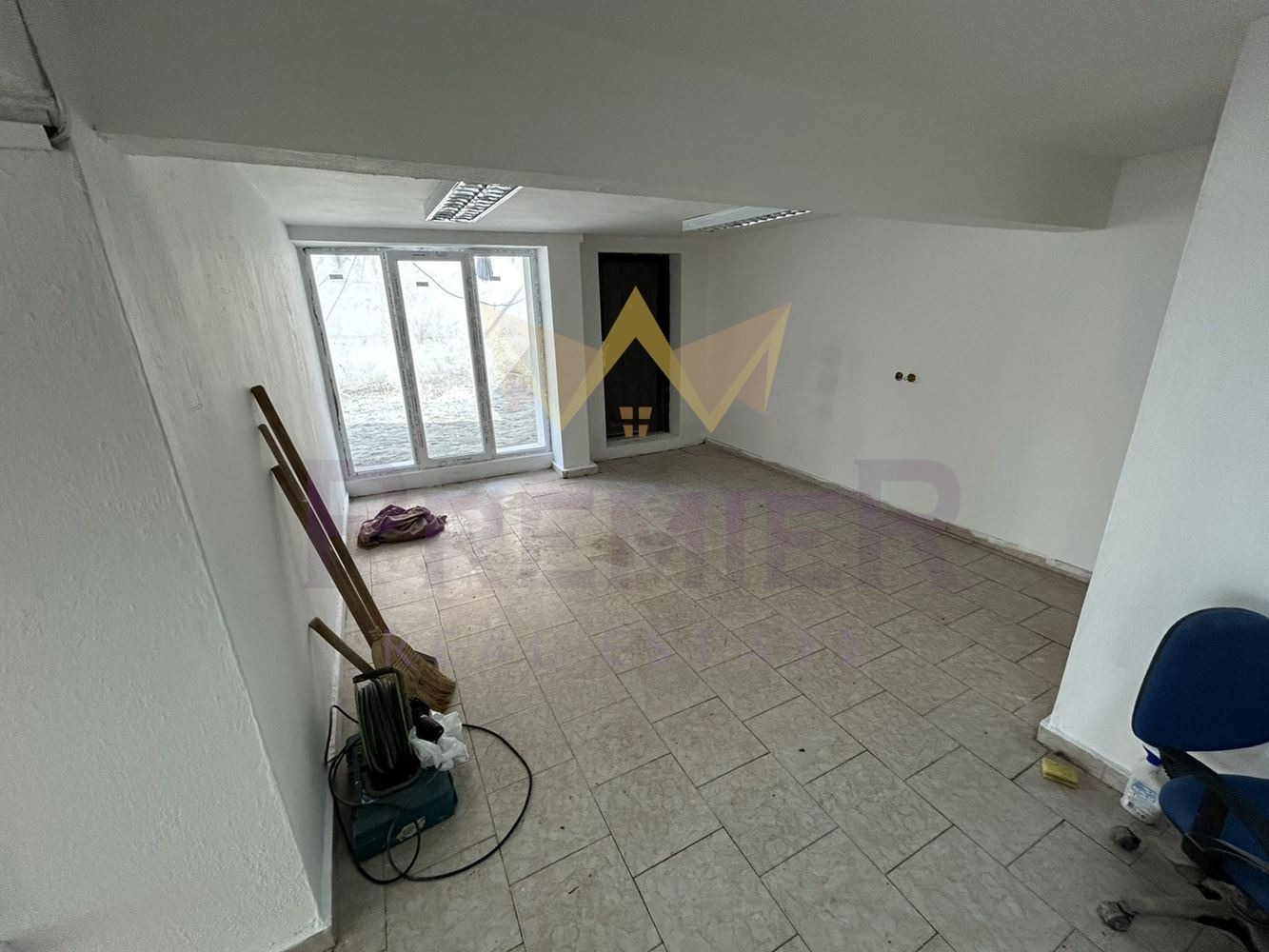 Продава МАГАЗИН, гр. Бургас, Възраждане, снимка 3 - Магазини - 55391847