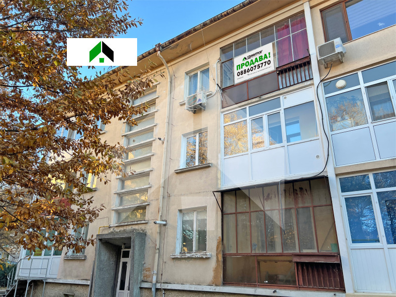 Продава 3-СТАЕН, гр. Нови пазар, област Шумен, снимка 13 - Aпартаменти - 48180019