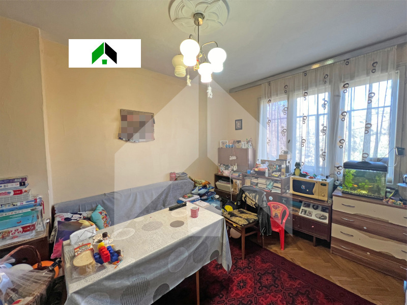 Продава 3-СТАЕН, гр. Нови пазар, област Шумен, снимка 7 - Aпартаменти - 48180019