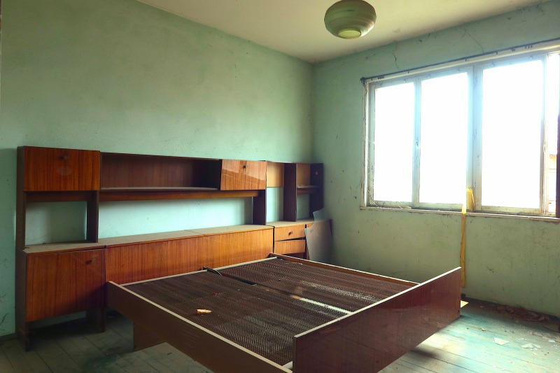 Продава ЕТАЖ ОТ КЪЩА, гр. Враца, Металург, снимка 2 - Етаж от къща - 52661649