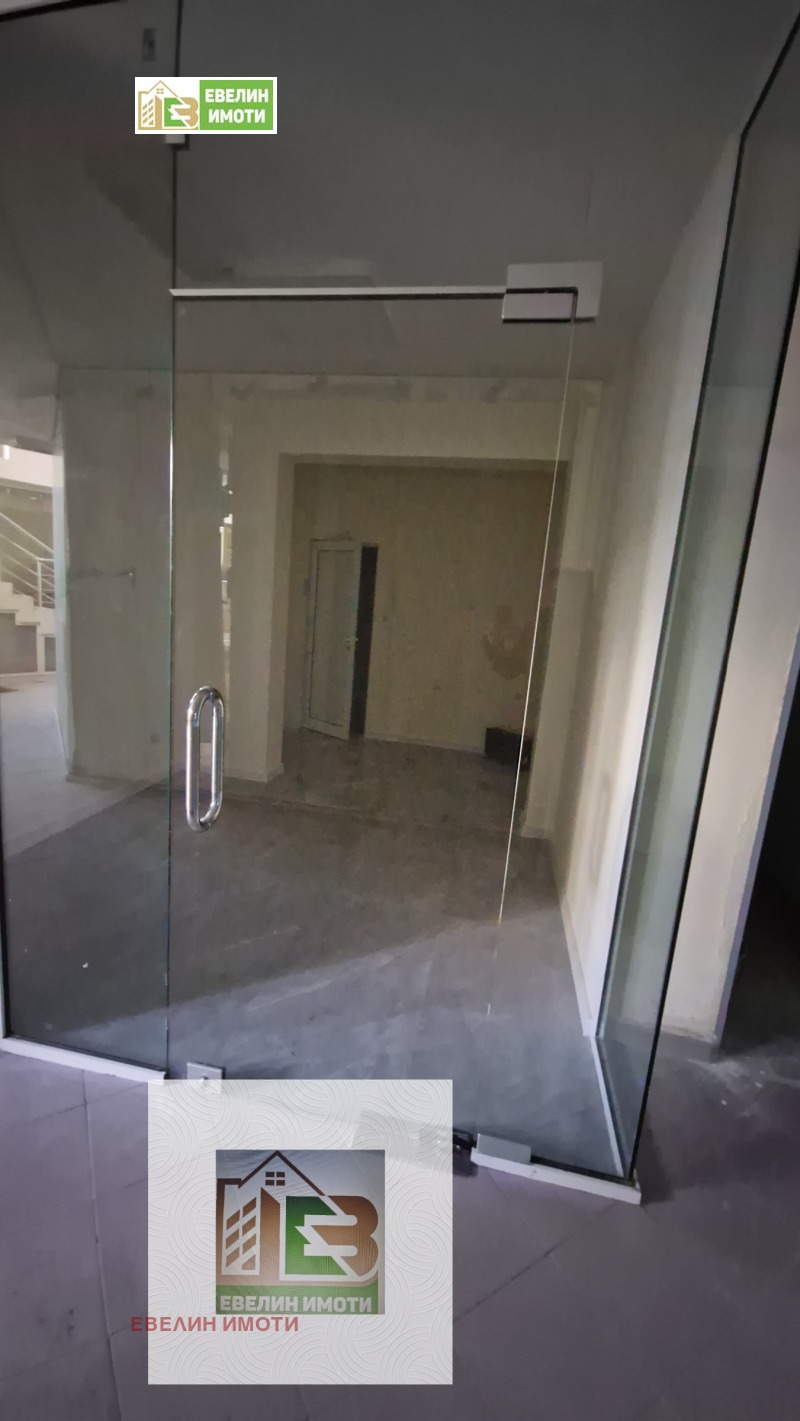 Продава МАГАЗИН, гр. Русе, Център, снимка 4 - Магазини - 53166430