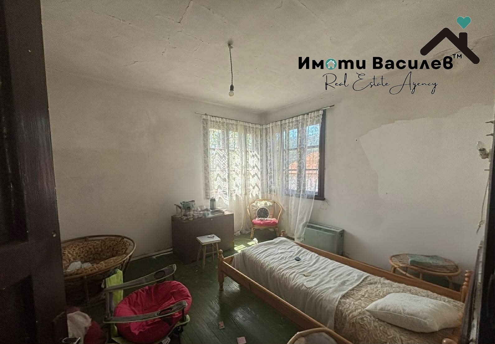 Продава КЪЩА, гр. Годеч, област София област, снимка 3 - Къщи - 54325758