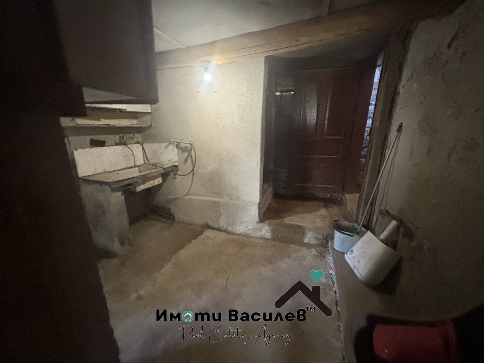 Продава КЪЩА, гр. Годеч, област София област, снимка 6 - Къщи - 54325758