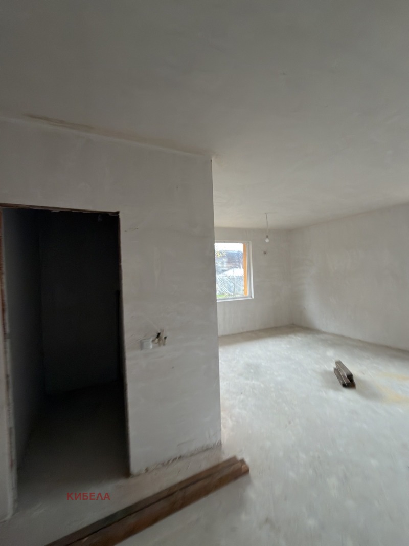 Продава КЪЩА, с. Баня, област Благоевград, снимка 2 - Къщи - 52235793