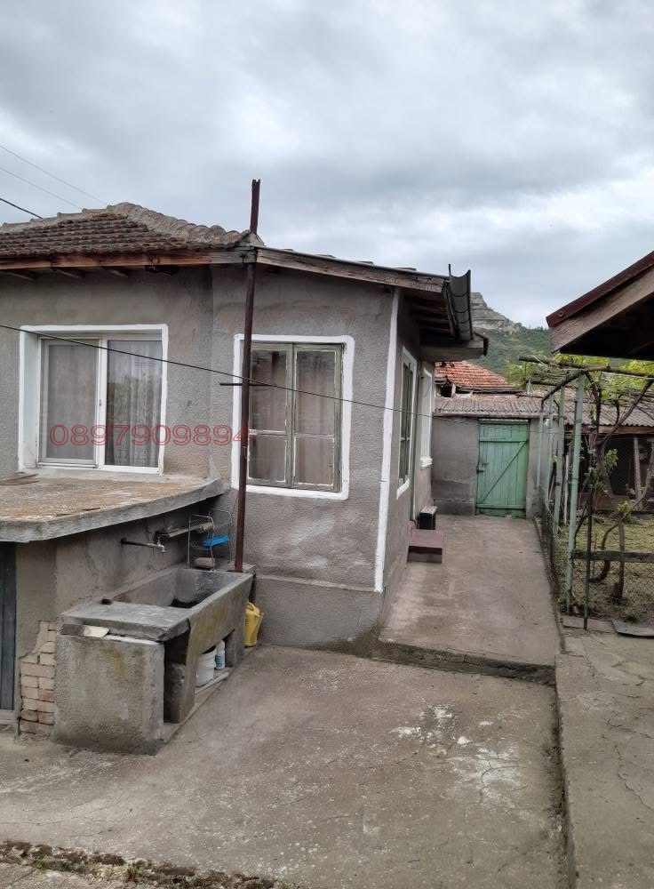 Продава КЪЩА, с. Разделна, област Варна, снимка 2 - Къщи - 52922946