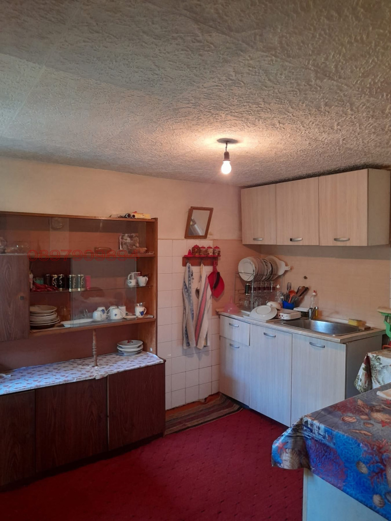 Продава КЪЩА, с. Разделна, област Варна, снимка 12 - Къщи - 52922946