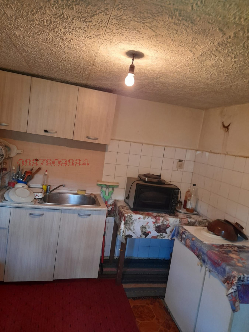 Продава КЪЩА, с. Разделна, област Варна, снимка 13 - Къщи - 52922946