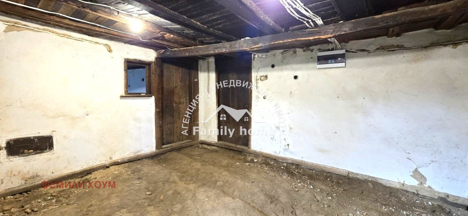 Продава КЪЩА, гр. Елена, област Велико Търново, снимка 5 - Къщи - 53941813