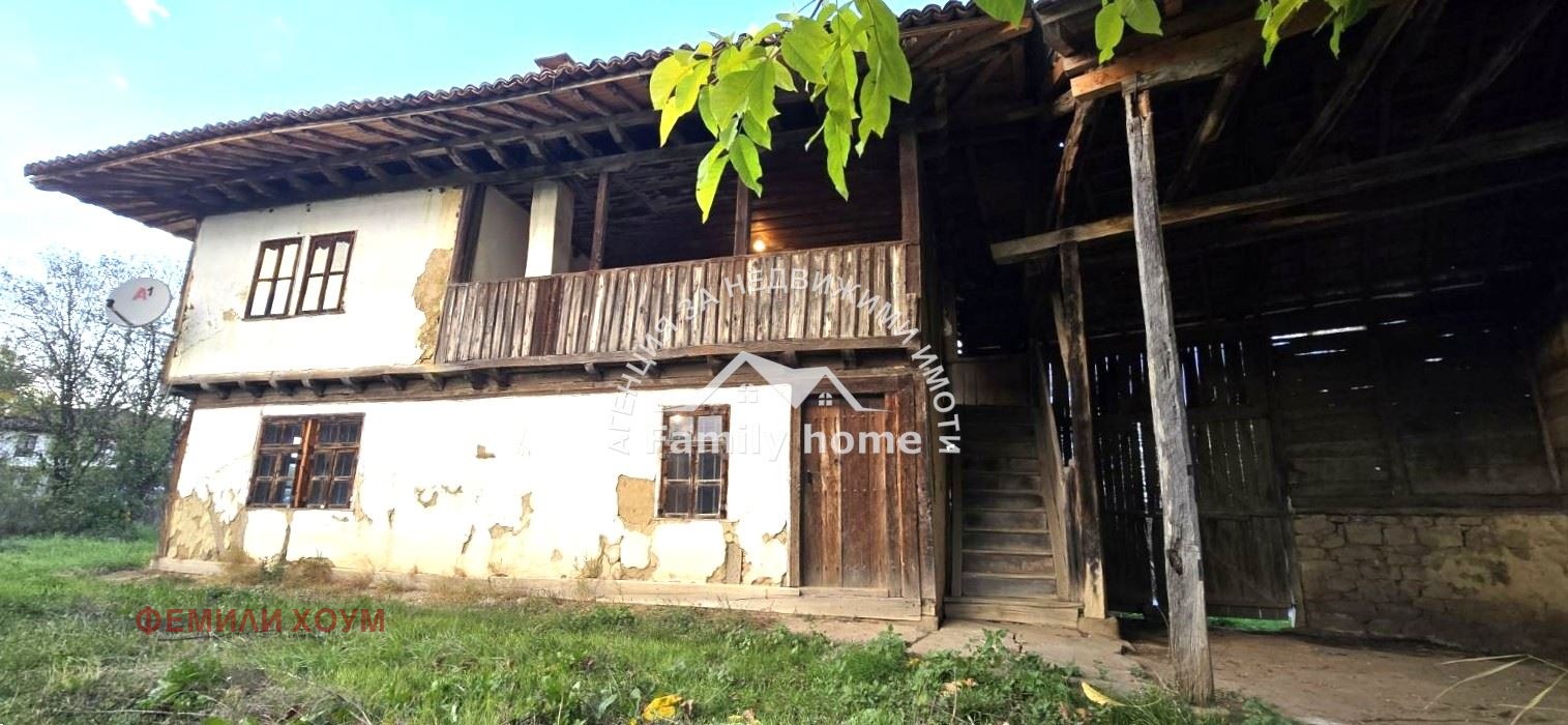 Продава КЪЩА, гр. Елена, област Велико Търново, снимка 2 - Къщи - 53941813