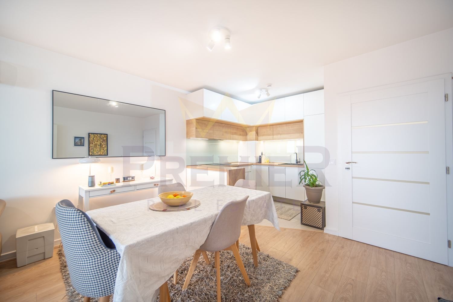 Продава 3-СТАЕН, гр. Варна, м-т Евксиноград, снимка 2 - Апартаменти - 54149937