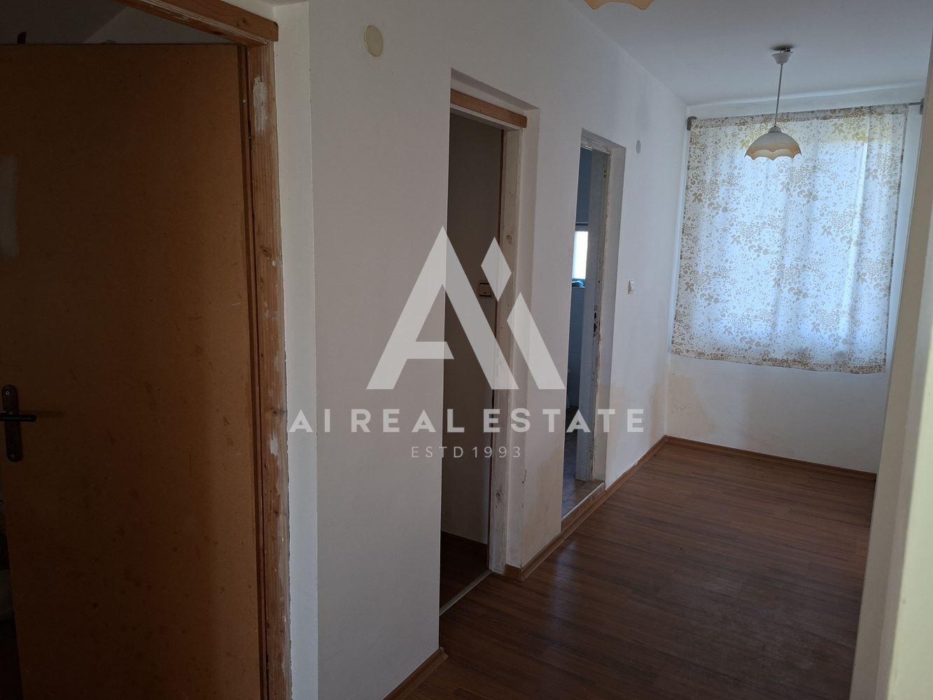 Продава КЪЩА, с. Комарево, област Плевен, снимка 12 - Къщи - 55432902