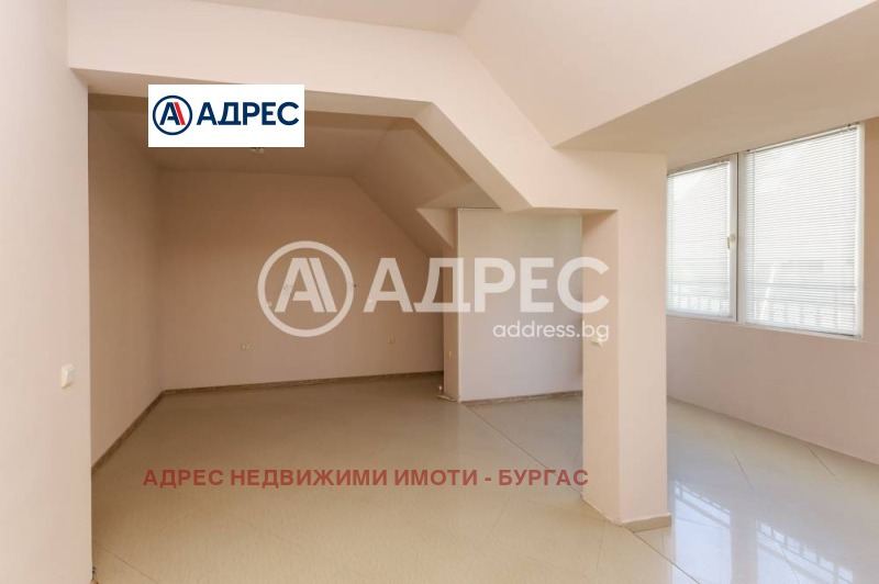 Продава 2-СТАЕН, гр. Бургас, Славейков, снимка 2 - Aпартаменти - 48125511