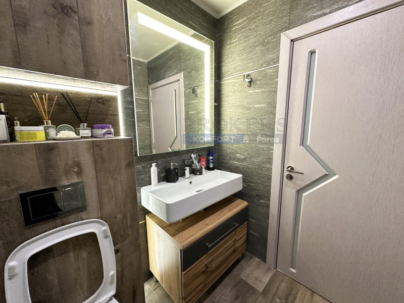 Продава 3-СТАЕН, гр. Варна, Бриз, снимка 17 - Апартаменти - 52692128