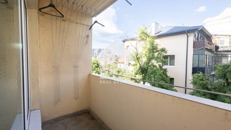 Продава 3-СТАЕН, гр. София, Оборище, снимка 3 - Апартаменти - 54699003