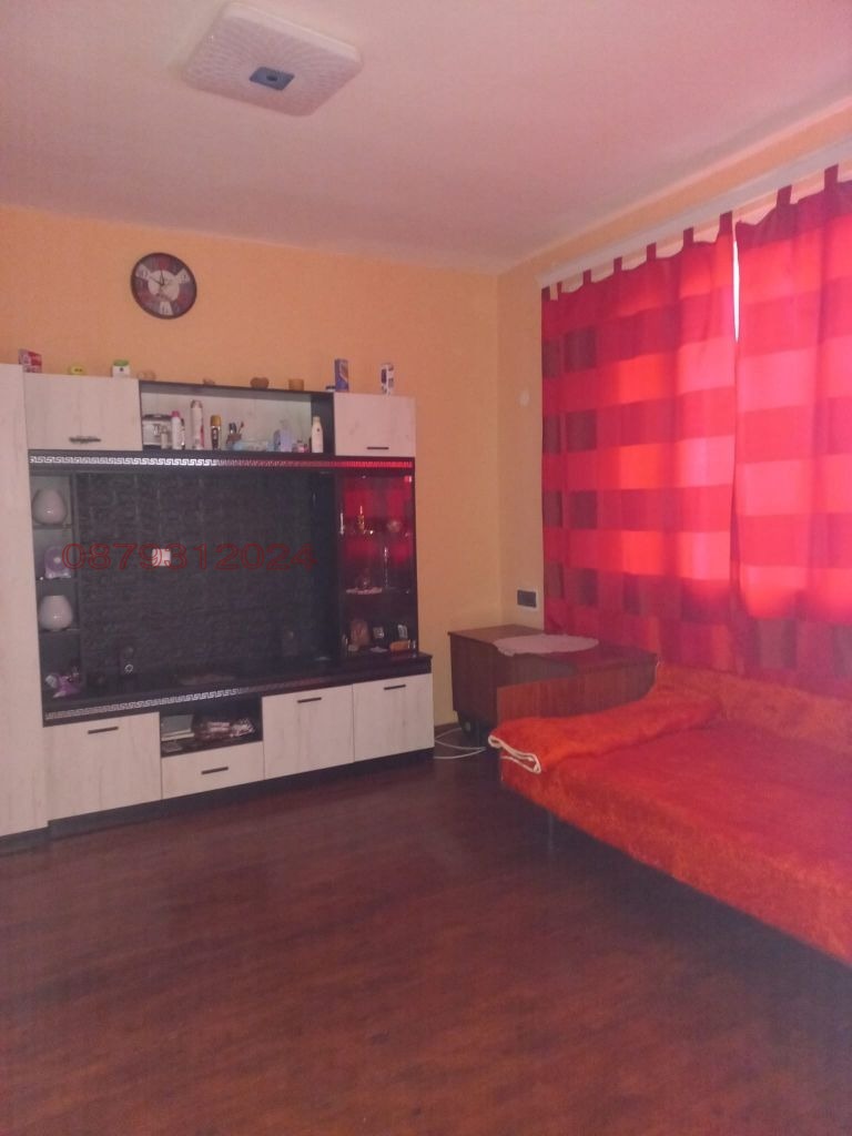 Продава ЕТАЖ ОТ КЪЩА, гр. Ловеч, Гозница, снимка 7 - Етаж от къща - 53205010