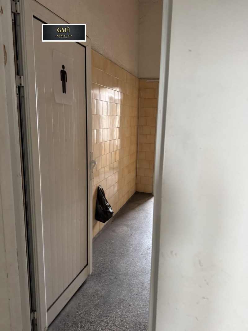 Продава ПРОМ. ПОМЕЩЕНИЕ, гр. Плевен, Широк център, снимка 15 - Производствени сгради - 53284963