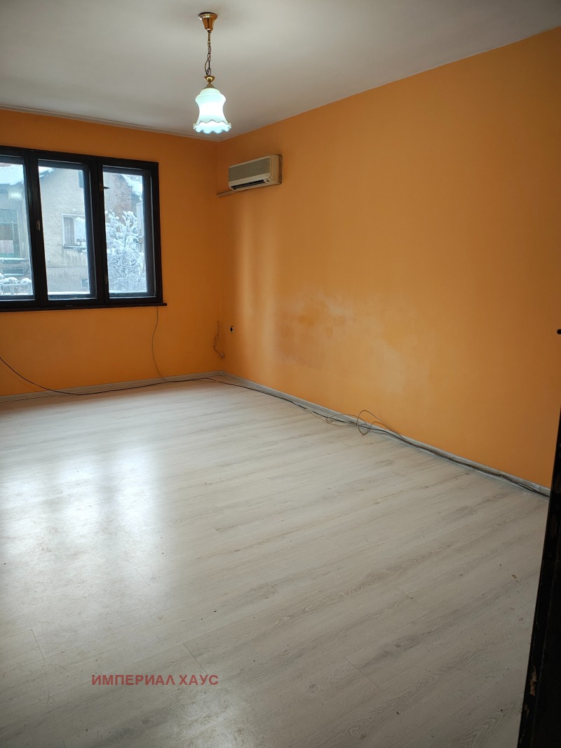 Продава 2-СТАЕН, гр. Хасково, Каменни