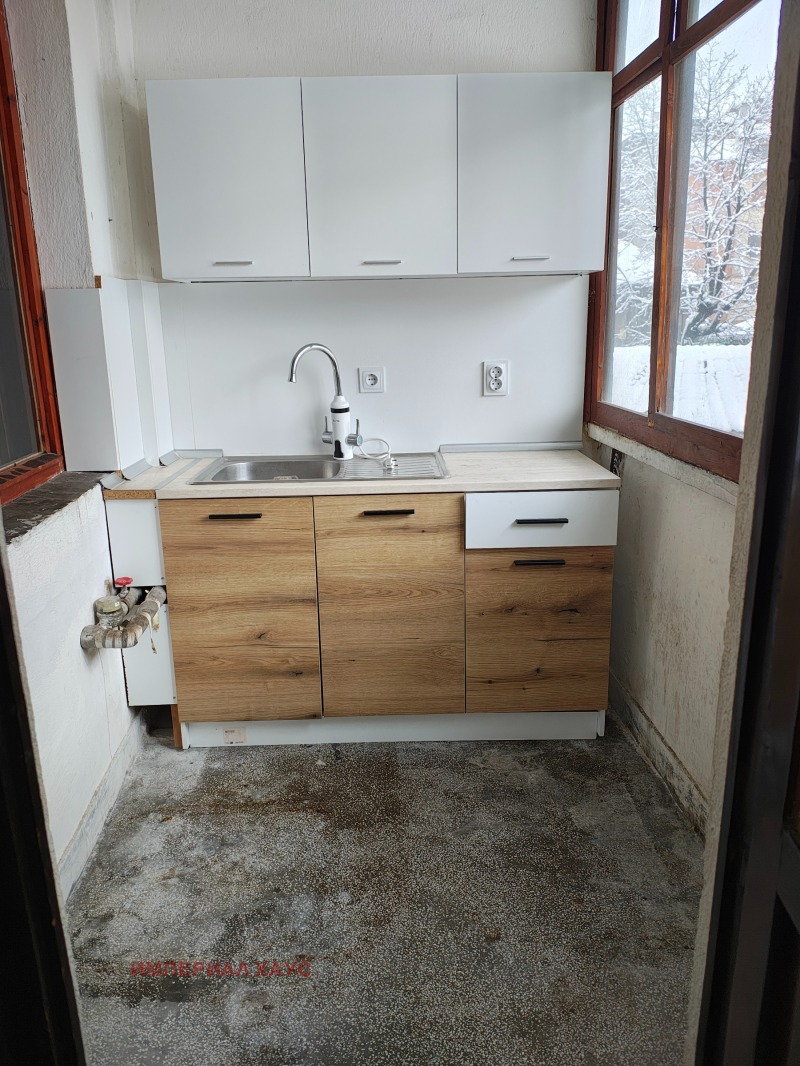 Продава 2-СТАЕН, гр. Хасково, Каменни, снимка 2 - Апартаменти - 53334592