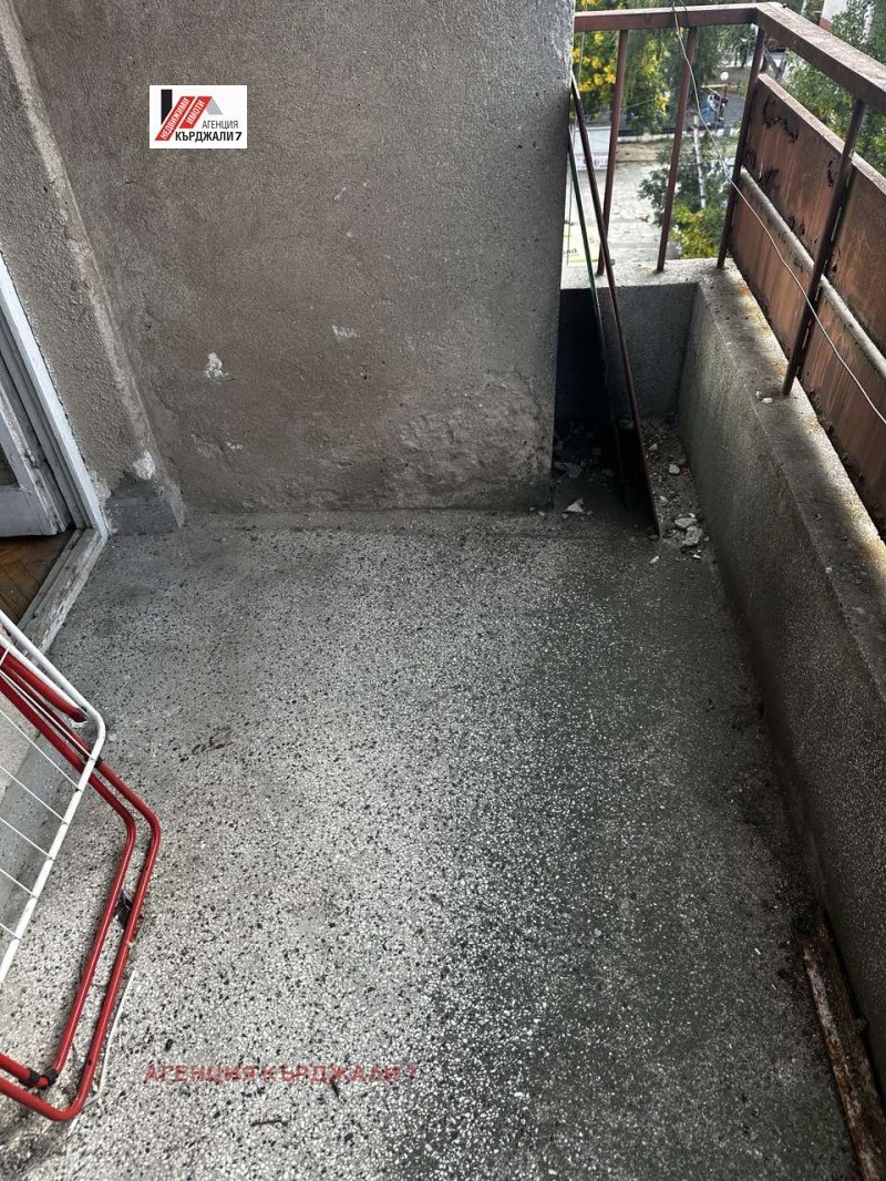 Продава  3-стаен град Кърджали , Център , 70 кв.м | 12959983 - изображение [9]