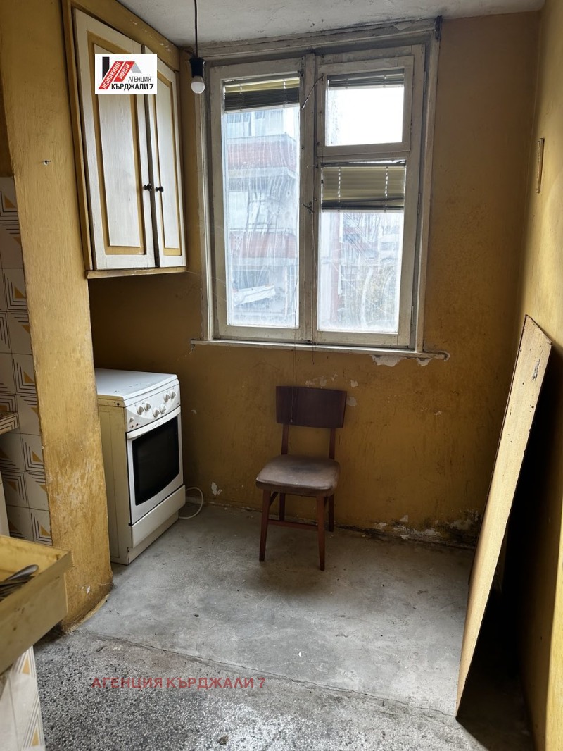Продава  3-стаен град Кърджали , Център , 70 кв.м | 12959983 - изображение [4]