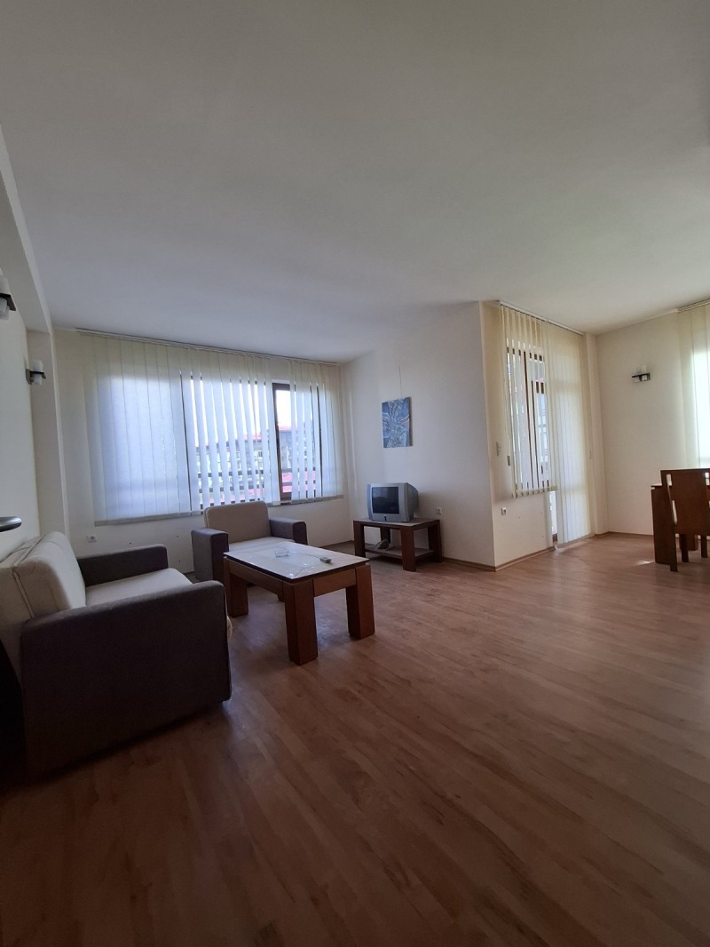 Na prodej  2 ložnice oblast Smolyan , k.k. Pamporovo , 130 m2 | 92642177