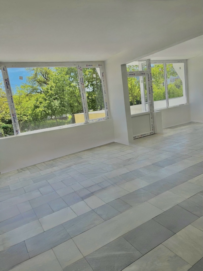 Te koop  3 slaapkamers Sofia , Ljulin 10 , 145 m² | 90967656