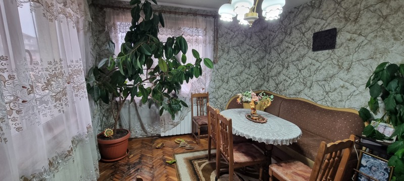 Продава  Етаж от къща град Разград , Житница , 122 кв.м | 20493683 - изображение [9]