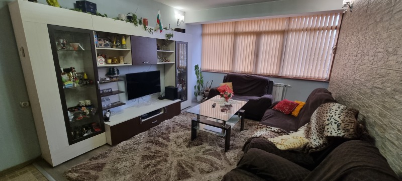 Продава  Етаж от къща град Разград , Житница , 122 кв.м | 20493683