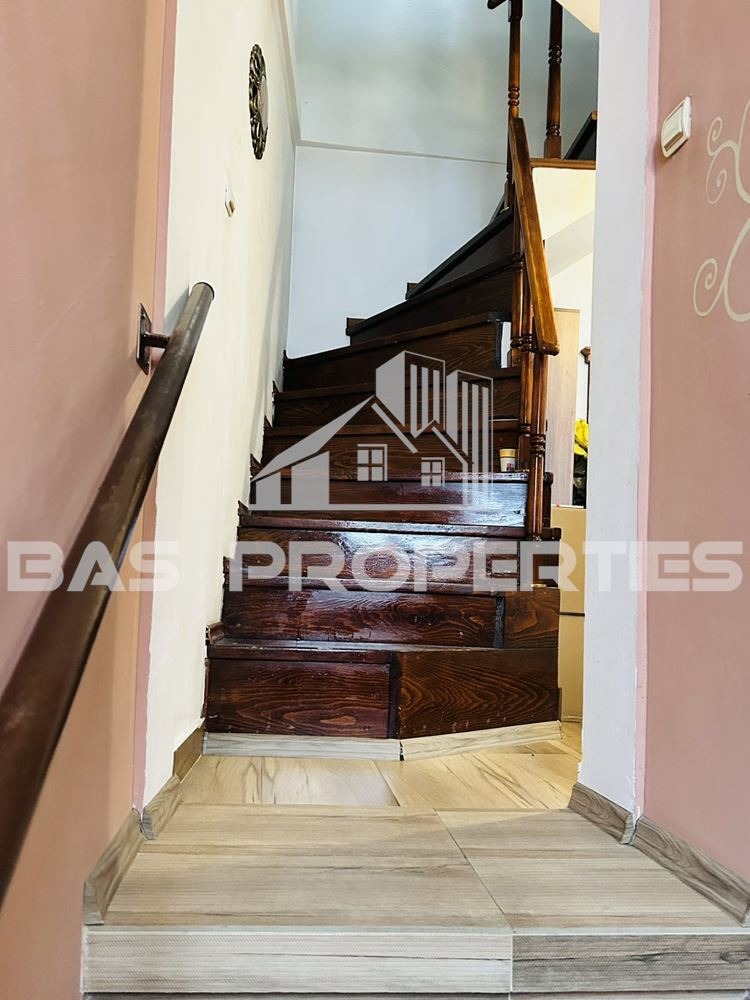 Продава КЪЩА, гр. София, Орландовци, снимка 10 - Къщи - 52321388