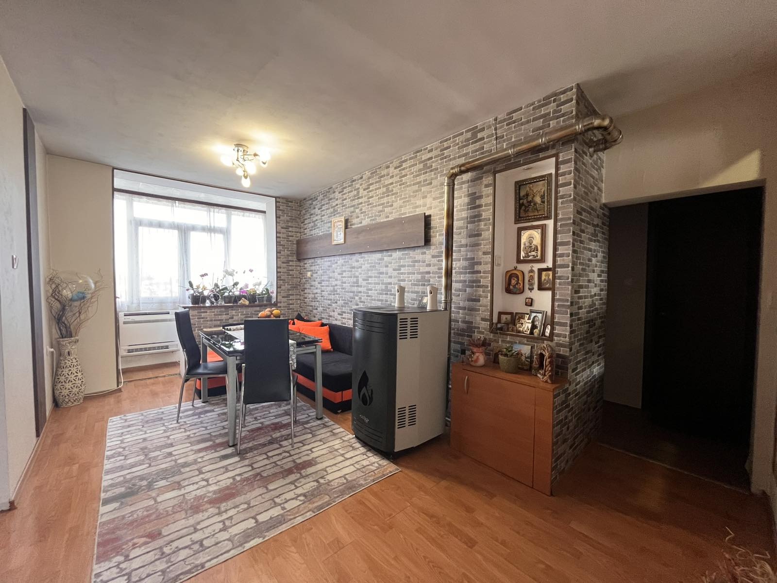 Продава МНОГОСТАЕН, гр. Шумен, Болницата, снимка 3 - Апартаменти - 53721485