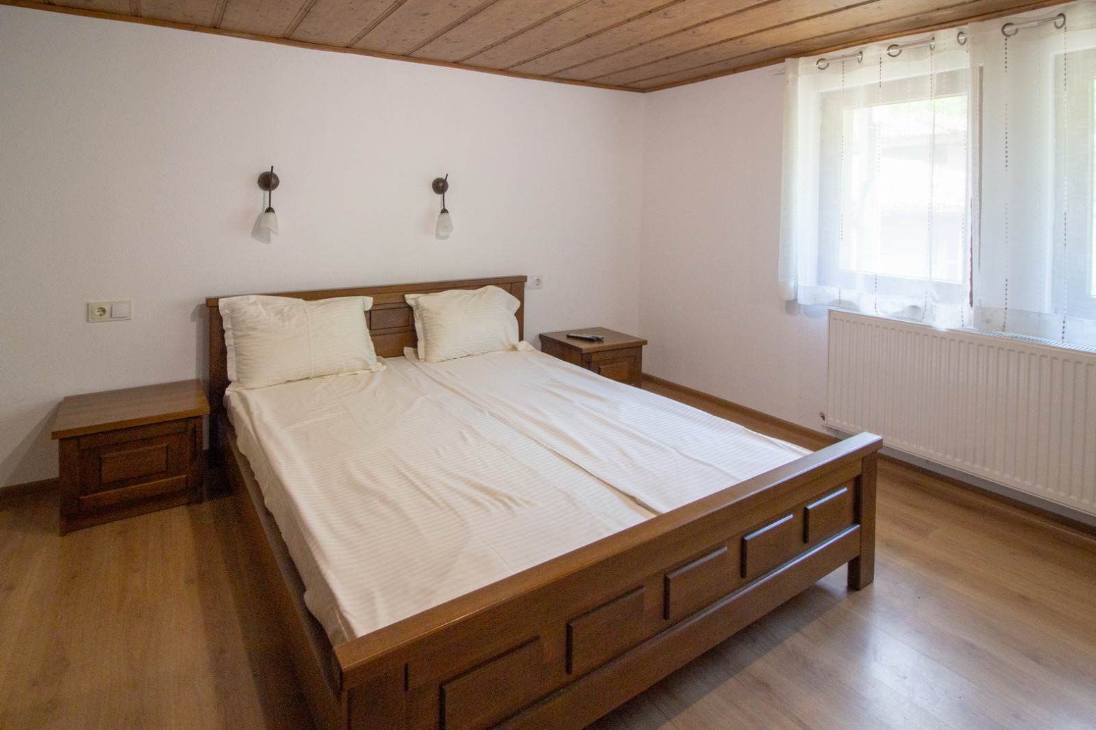 Продава КЪЩА, с. Ичера, област Сливен, снимка 3 - Къщи - 54996787
