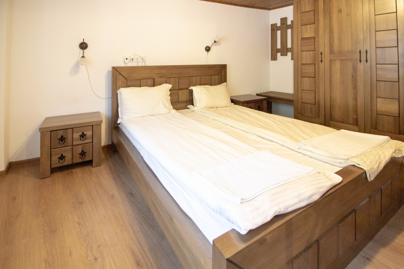 Продава КЪЩА, с. Ичера, област Сливен, снимка 6 - Къщи - 54996787