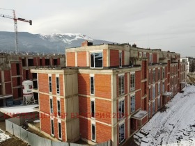 МНОГОСТАЕН, 196 m2