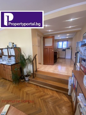 Office Tsentar, Burgas 10