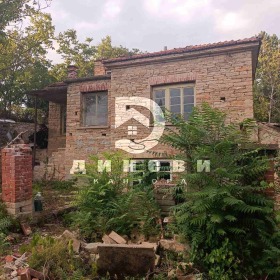 Maison Sredno gradichte, région Stara Zagora 1