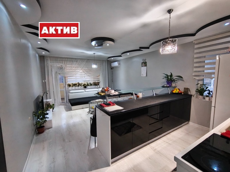 Продава 2-СТАЕН, гр. Търговище, Център