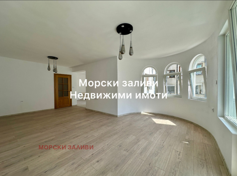 Продава 3-СТАЕН, гр. Бургас, Възраждане, снимка 1 - Aпартаменти - 47144081