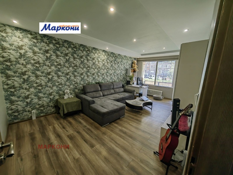 In vendita  2 camere da letto Pernik , Moshino , 68 mq | 25862308 - Immagine [2]