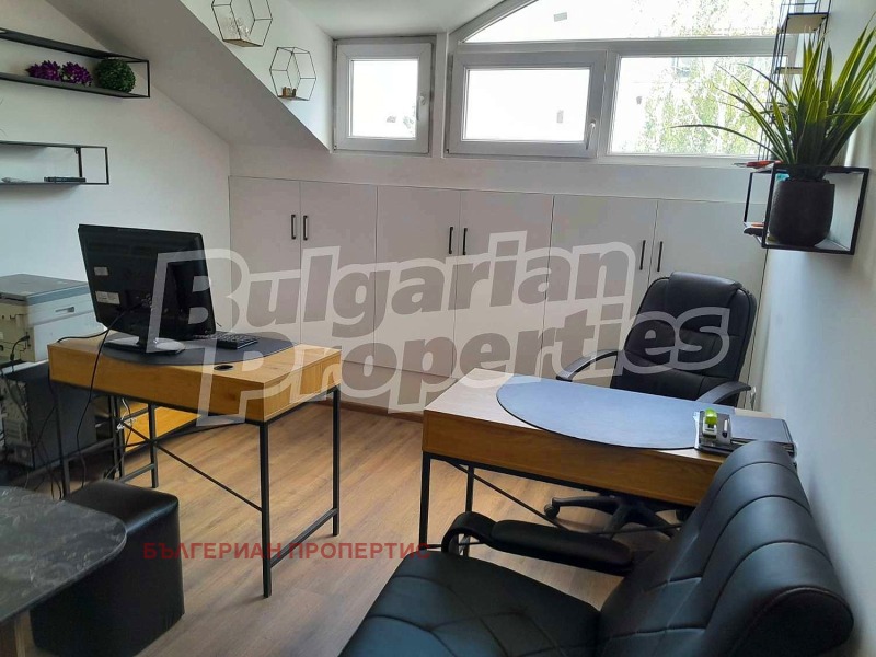 Продава  Офис град Шумен , Център , 20 кв.м | 60795650 - изображение [2]