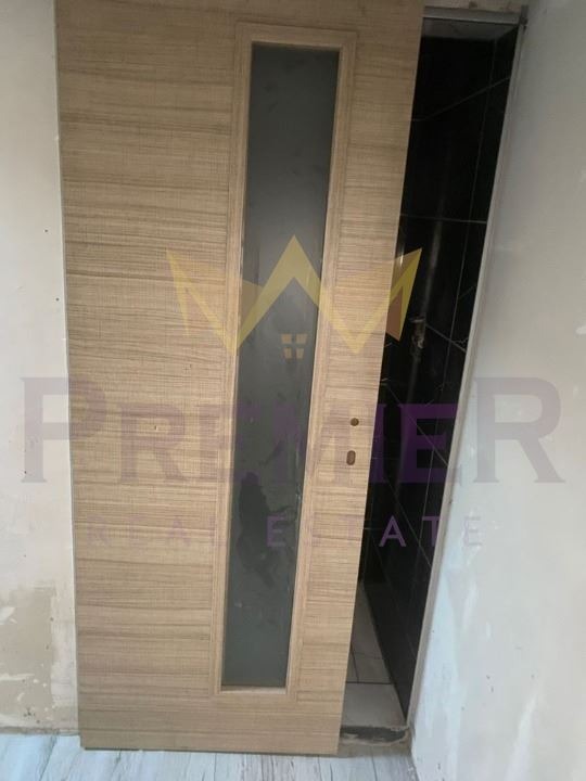 Продава АТЕЛИЕ, ТАВАН, гр. Варна, Колхозен пазар, снимка 2 - Апартаменти - 53229590